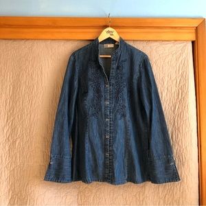 Faded Glory Women Embroidered Hooks Down Denim Shirt Size L